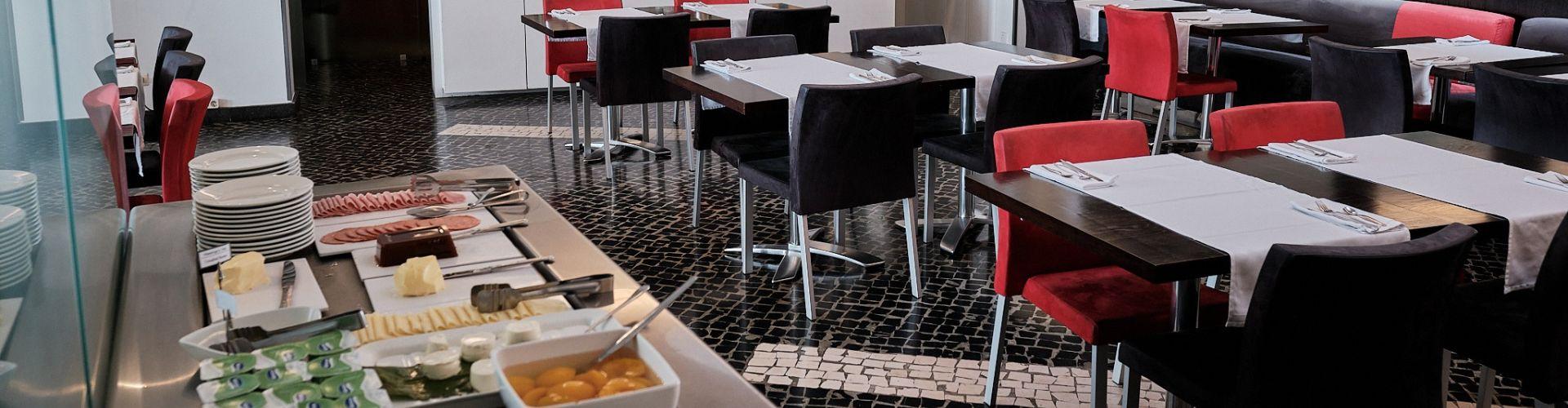 Praia Vitória Restaurant Praia Marina Hotel Terceira Island, Azores Praia Vitória Restaurant Praia Marina Hotel Terceira Island, Azores