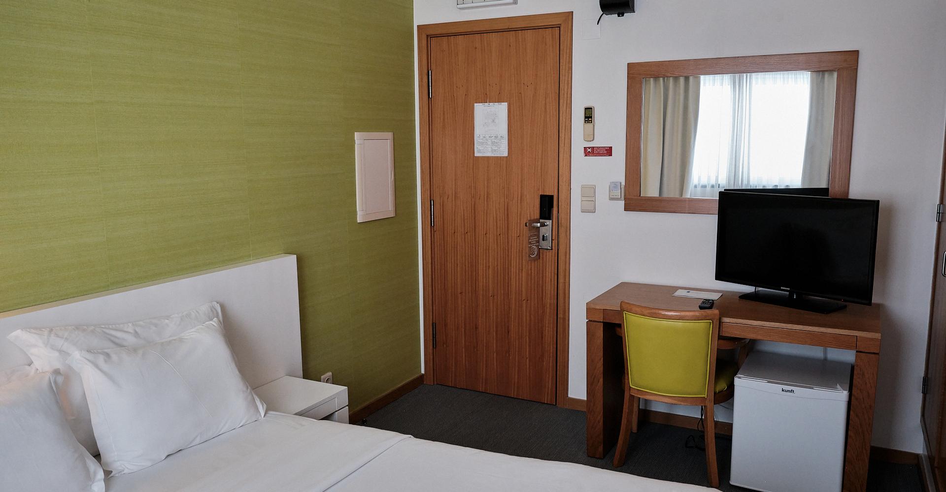 Habitación Doble/ Twin Standard  Varandas do Atlântico Hotel Isla Terceira,  Azores Habitación Doble/ Twin Standard  Varandas do Atlântico Hotel Isla Terceira,  Azores