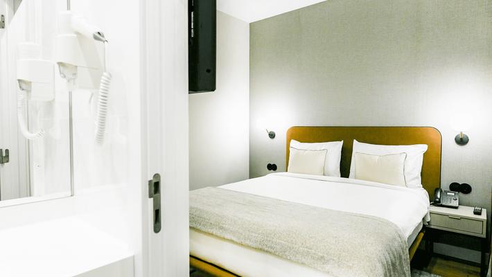 Comfort Room LX SoHo Boutique Hotel Lisbon Comfort Room LX SoHo Boutique Hotel Lisbon