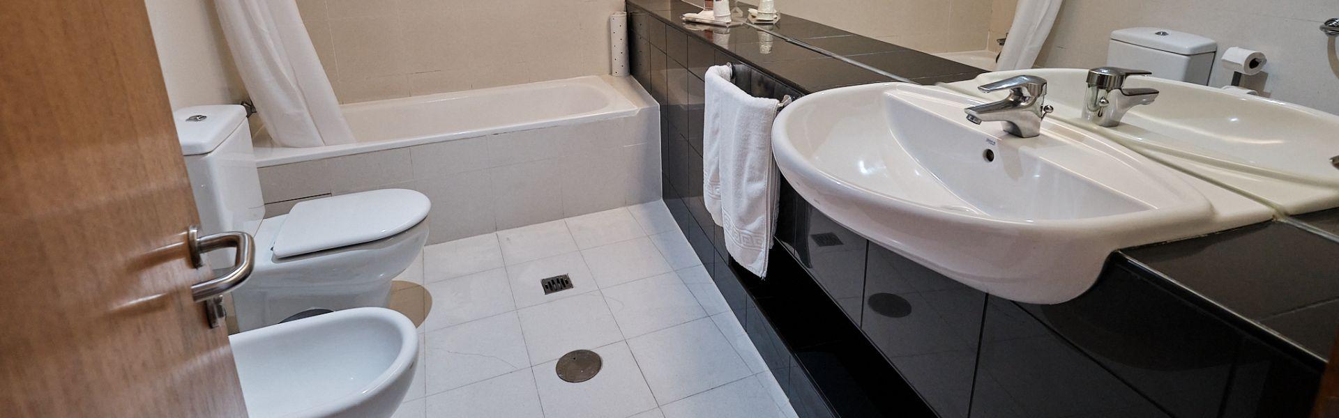 Double/ Twin Room Mountain View Praia Marina Hotel Terceira Island, Azores Double/ Twin Room Mountain View Praia Marina Hotel Terceira Island, Azores