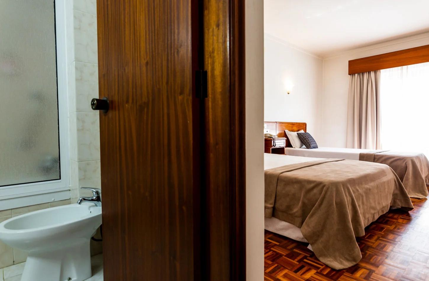 Twin Room  Dona Amélia Hotel Fátima Twin Room  Dona Amélia Hotel Fátima