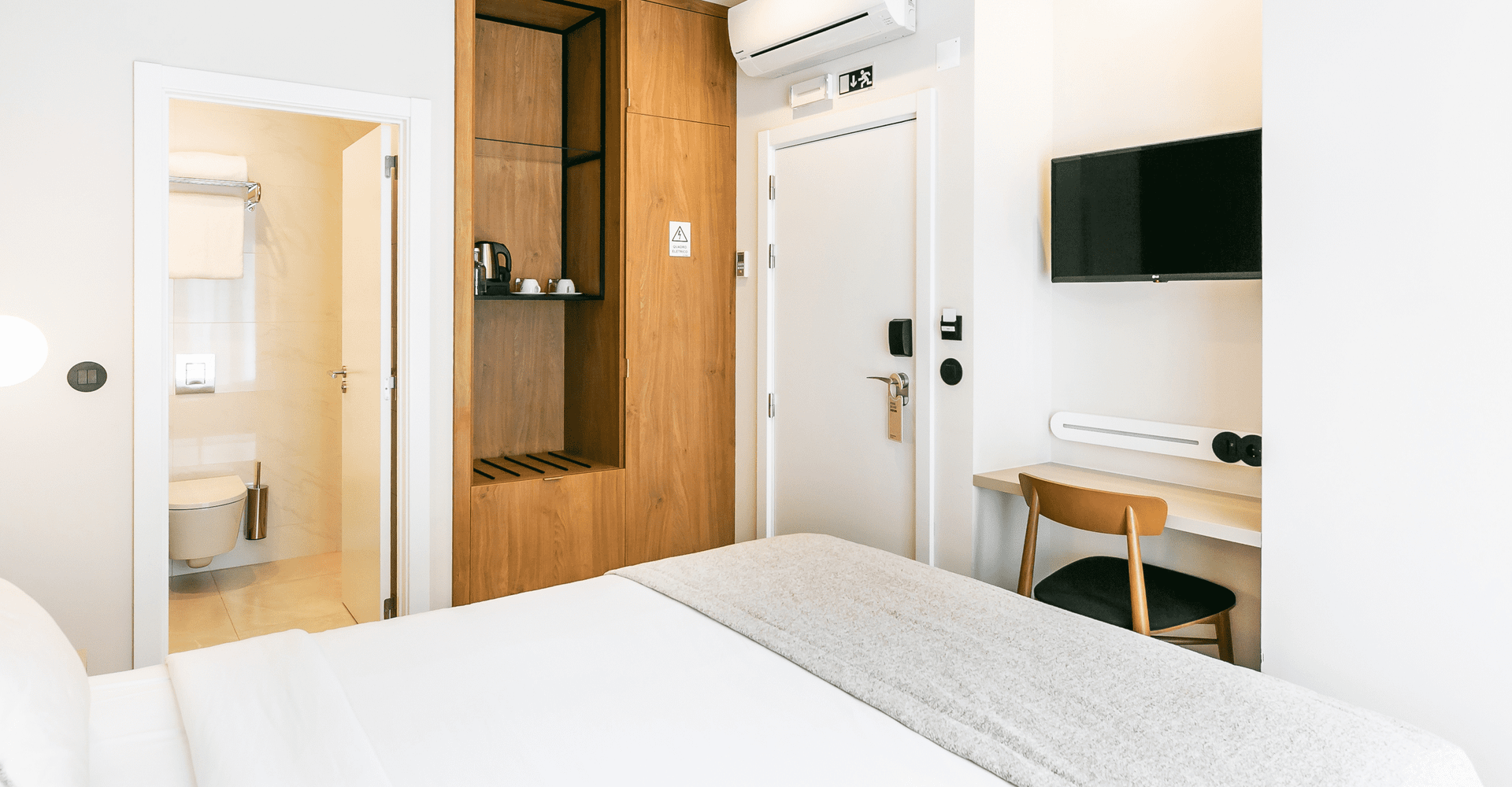 Quarto Superior Varanda LX SoHo Boutique Hotel Lisboa Quarto Superior Varanda LX SoHo Boutique Hotel Lisboa
